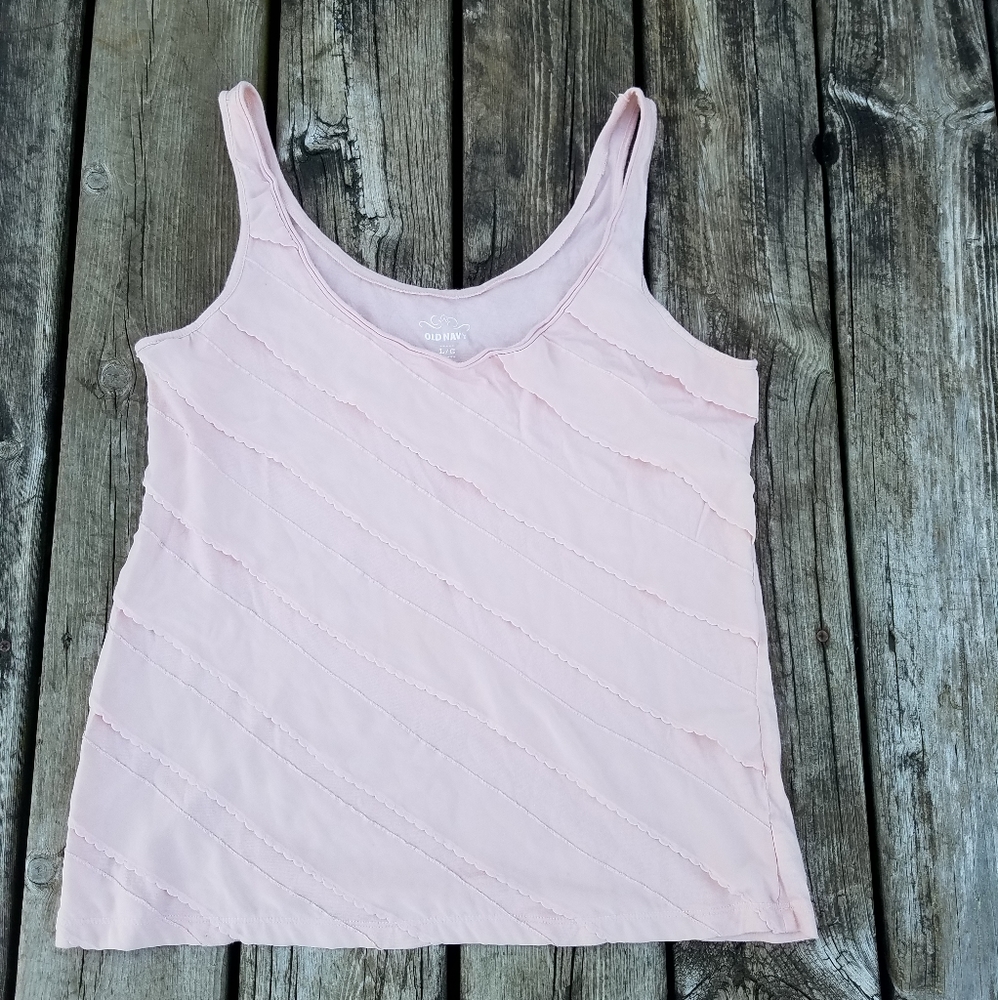 Women's light pink lace ruffle tank top size large